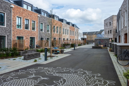 Fig 4.7: A Home Zone, or play street, at Marmalade Lane in Cambridge